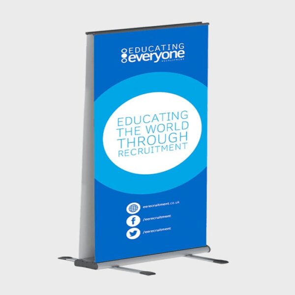 outdoor-roller-banner